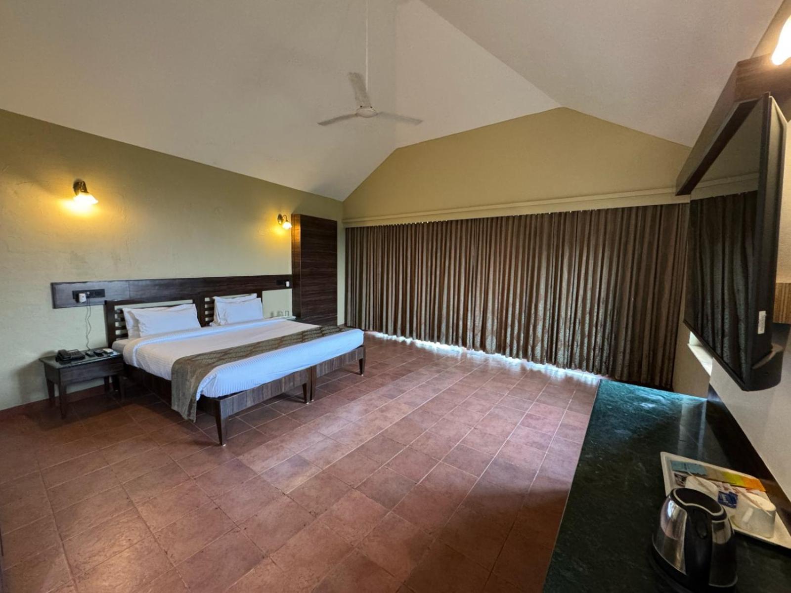 Upper Deck Resort - Stay And Relax At The Highest Peak Lonavala Εξωτερικό φωτογραφία