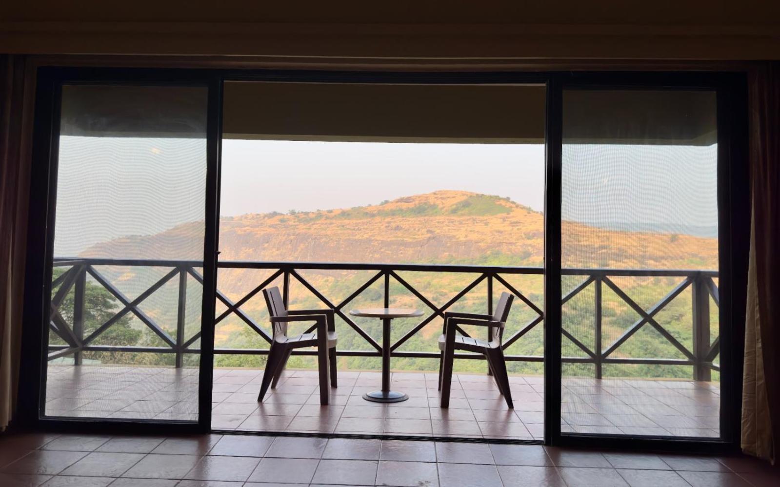 Upper Deck Resort - Stay And Relax At The Highest Peak Lonavala Εξωτερικό φωτογραφία