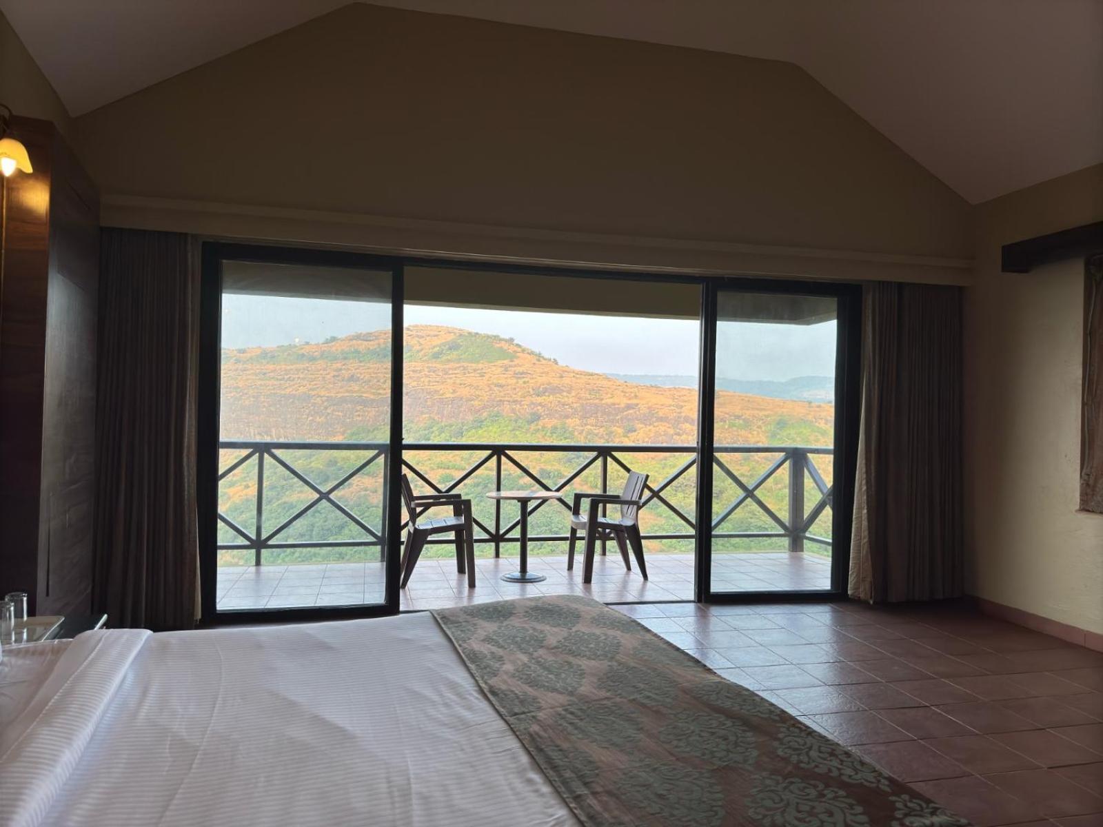 Upper Deck Resort - Stay And Relax At The Highest Peak Lonavala Εξωτερικό φωτογραφία