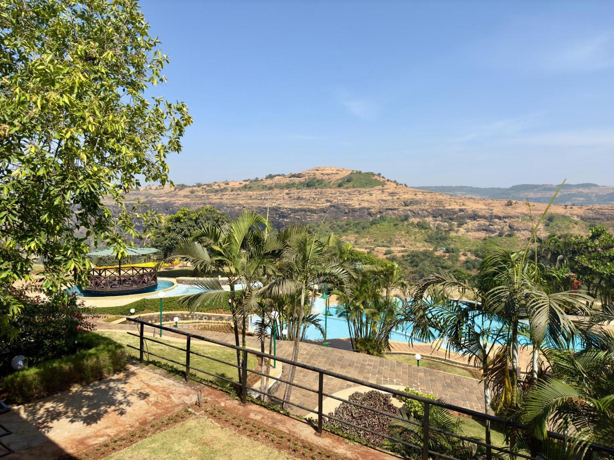Upper Deck Resort - Stay And Relax At The Highest Peak Lonavala Εξωτερικό φωτογραφία