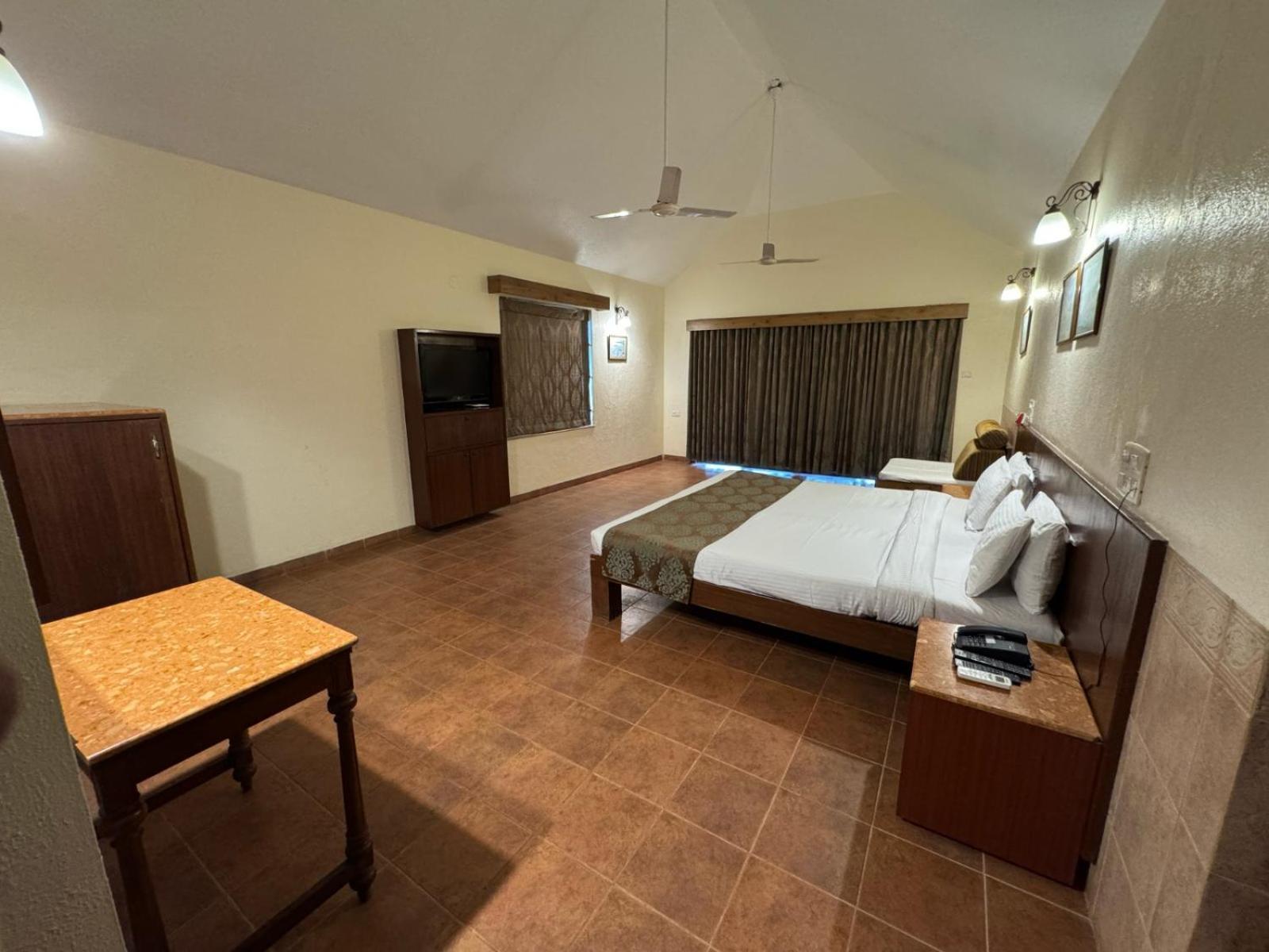 Upper Deck Resort - Stay And Relax At The Highest Peak Lonavala Εξωτερικό φωτογραφία