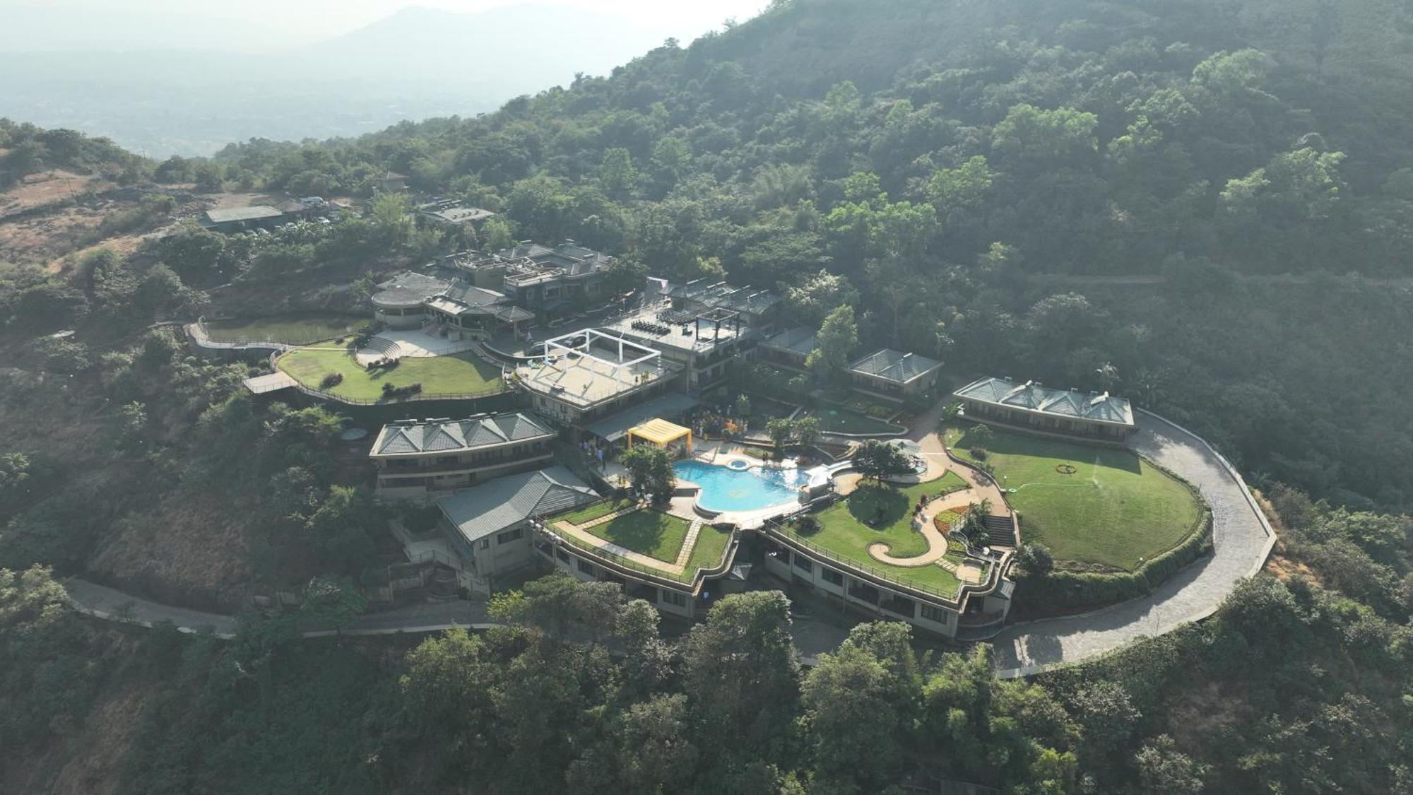 Upper Deck Resort - Stay And Relax At The Highest Peak Lonavala Εξωτερικό φωτογραφία