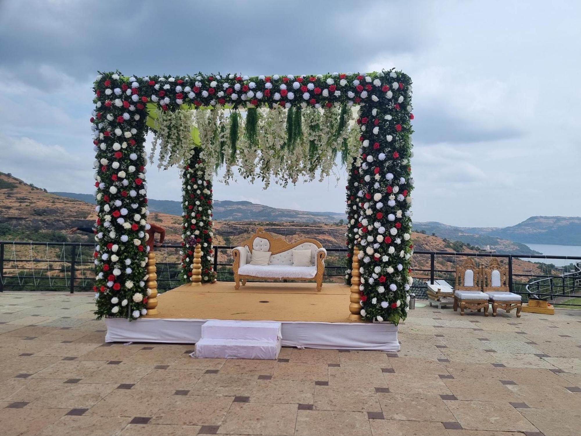 Upper Deck Resort - Stay And Relax At The Highest Peak Lonavala Εξωτερικό φωτογραφία